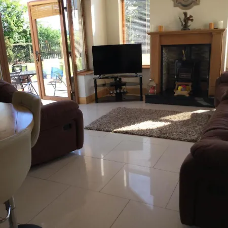 The Crossroads 3* New Ross