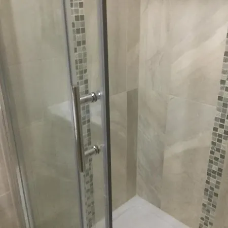 The Crossroads 3* New Ross