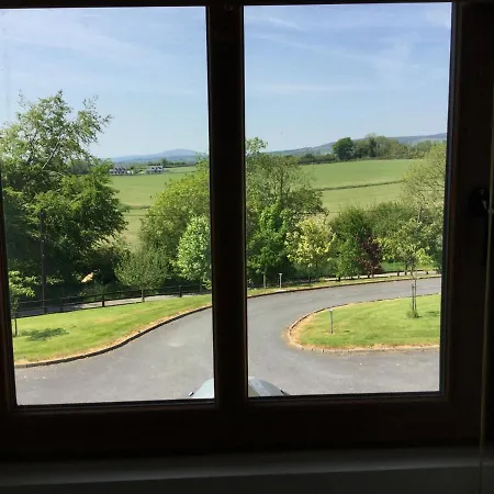 The Crossroads 3* New Ross